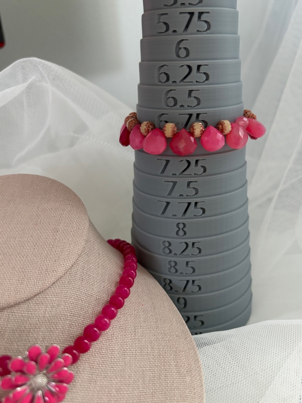 Glass Beaded Pink Floral Choker Necklace and Bracelet Set - Picture 4 of 13